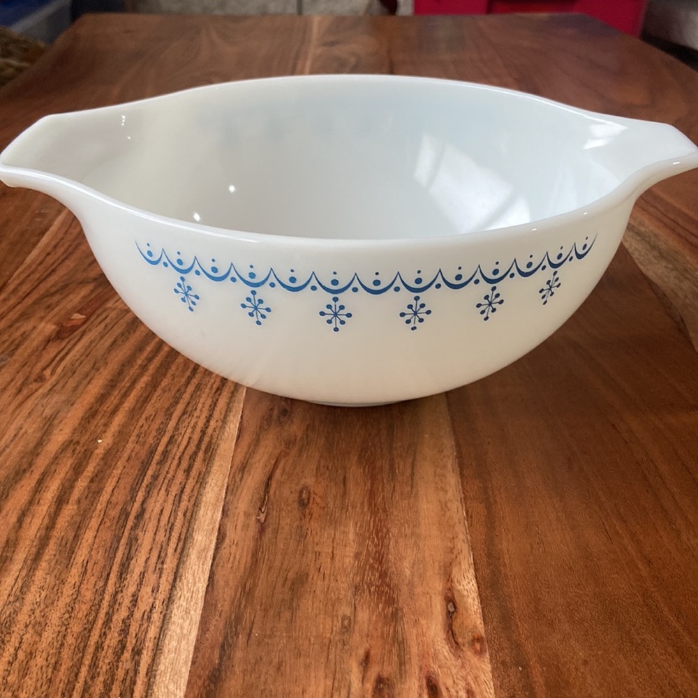 Vintage Pyrex set - Picture 6 of 9